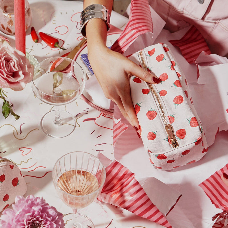 Strawberry Box Washbag