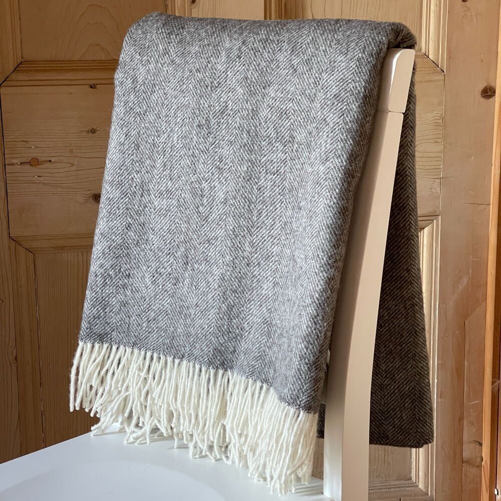Herringbone Pure New Wool Vintage Grey Throw