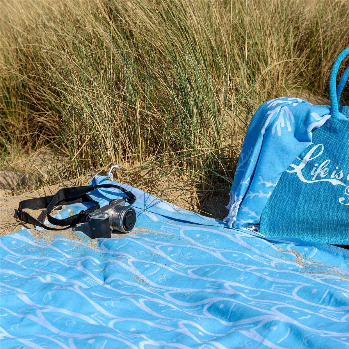 Fish Festival Beach Sheet – Aqua