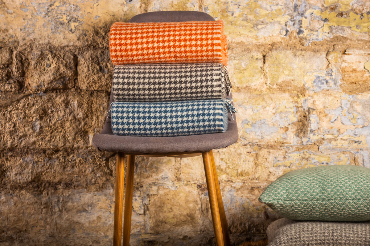 Houndstooth Throw in Pumpkin