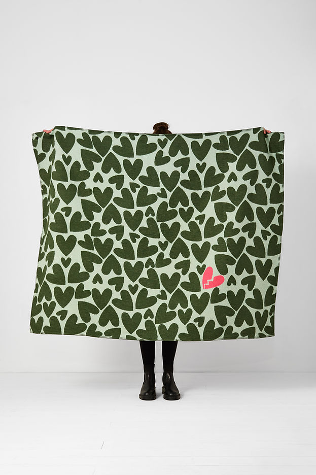 Heartbreaker Standard Recycled Cotton Blend - Throw (Olive Green)