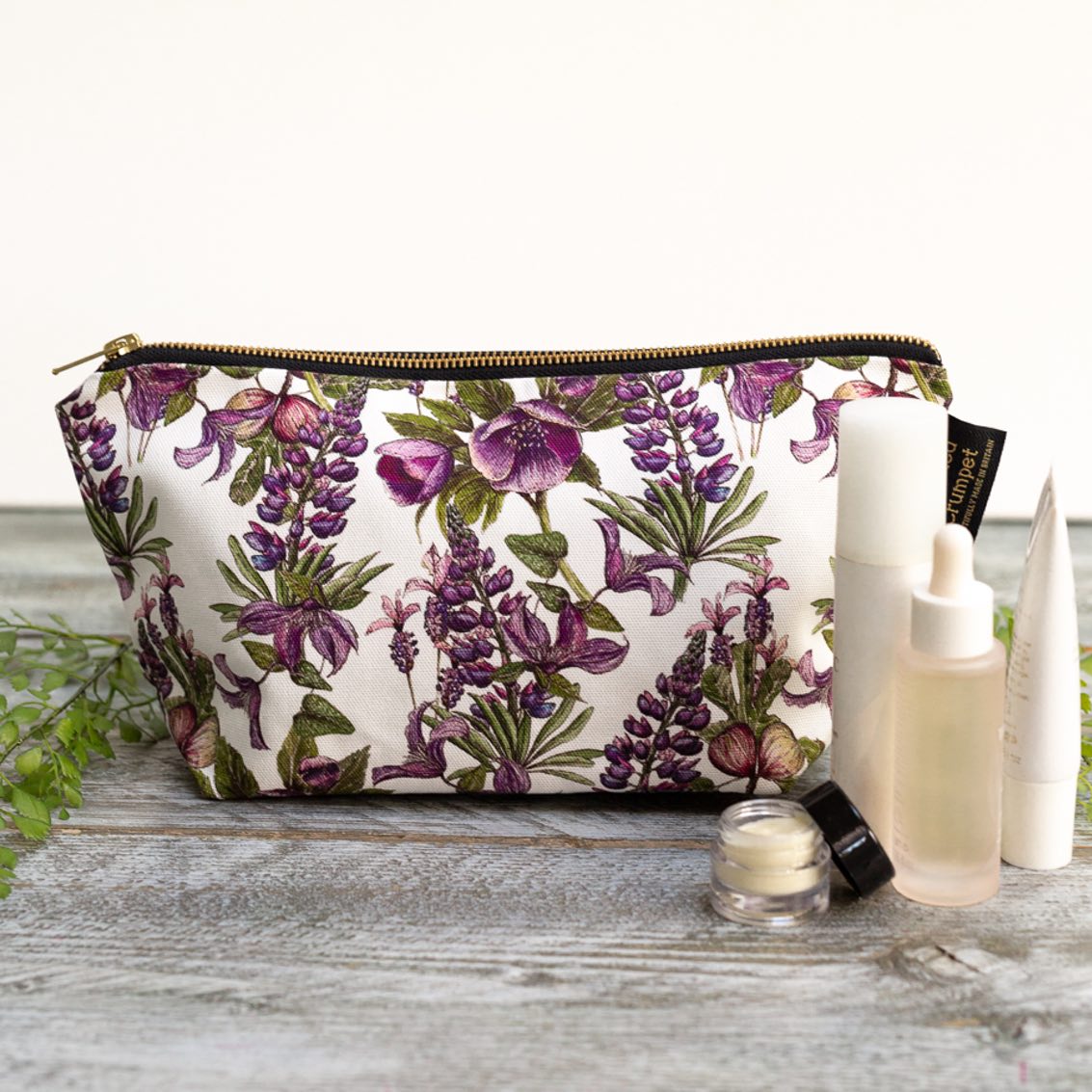 The Mulberry Pure Wash Bag