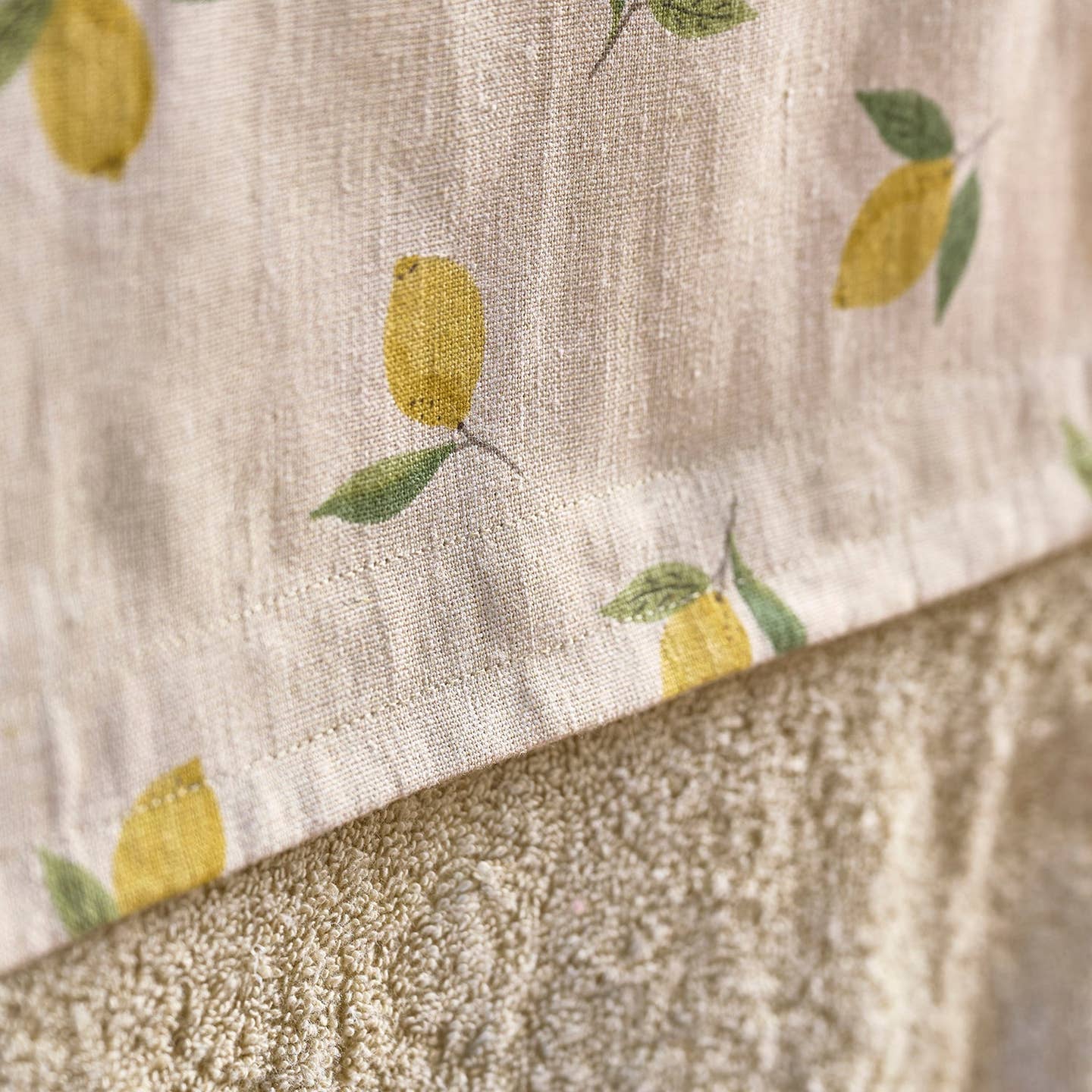 Lemons Linen Roller Hand Towel