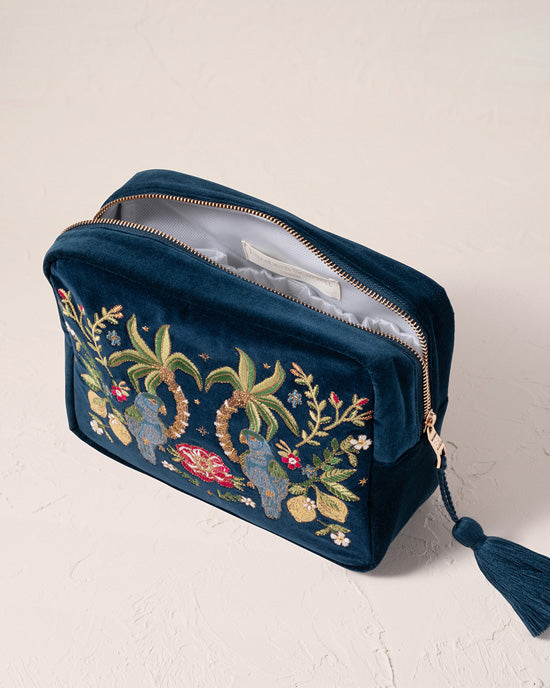 Jungle Paradise Jaguar Ink Blue Wash Bag