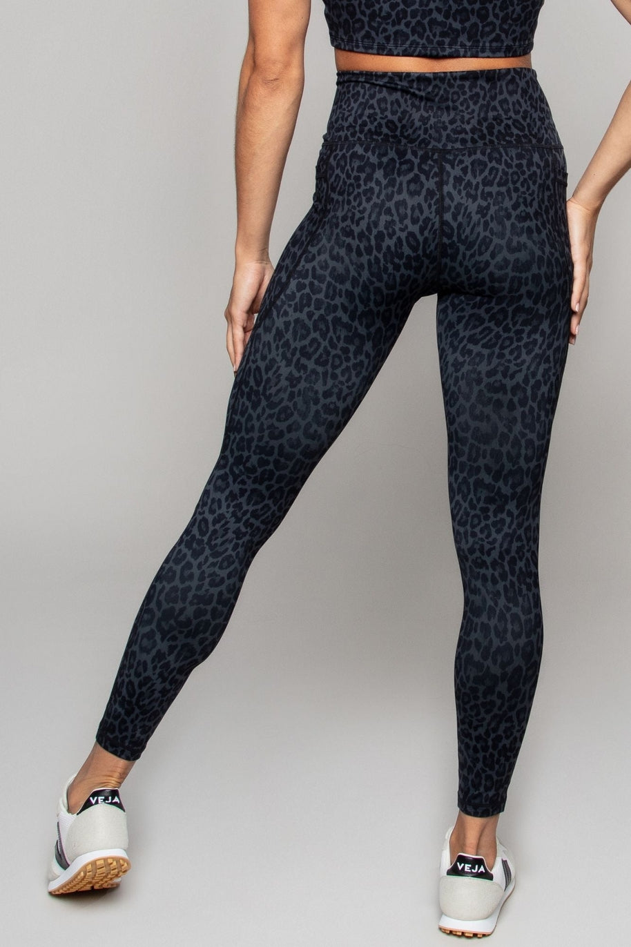 Nala High Waisted 7/8 Pocket Legging in Steel