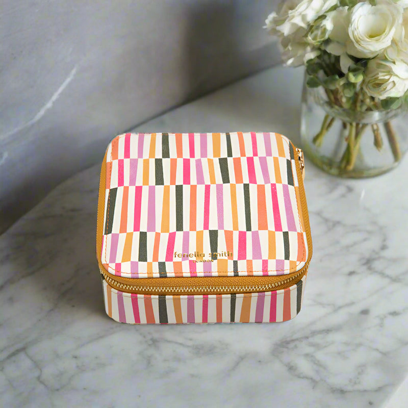 Square Jewellery Case in Abstract Lines