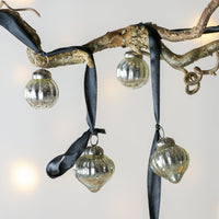 Ribbed Bauble Garland Silver on Black Ribbon
