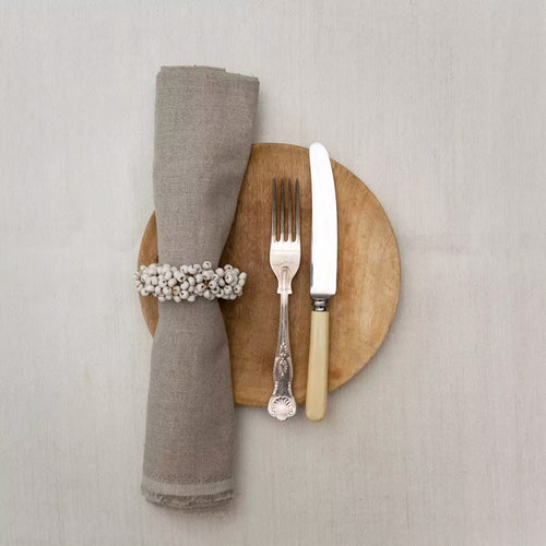 Berry Wooden Napkin Ring ~ White