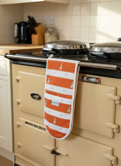 Oscar & Tilly Hare Oven Gloves