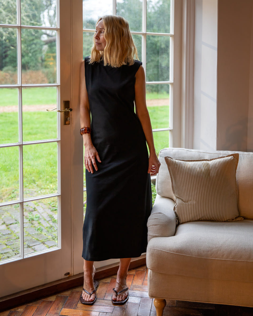 Pippa Dress ~ Black