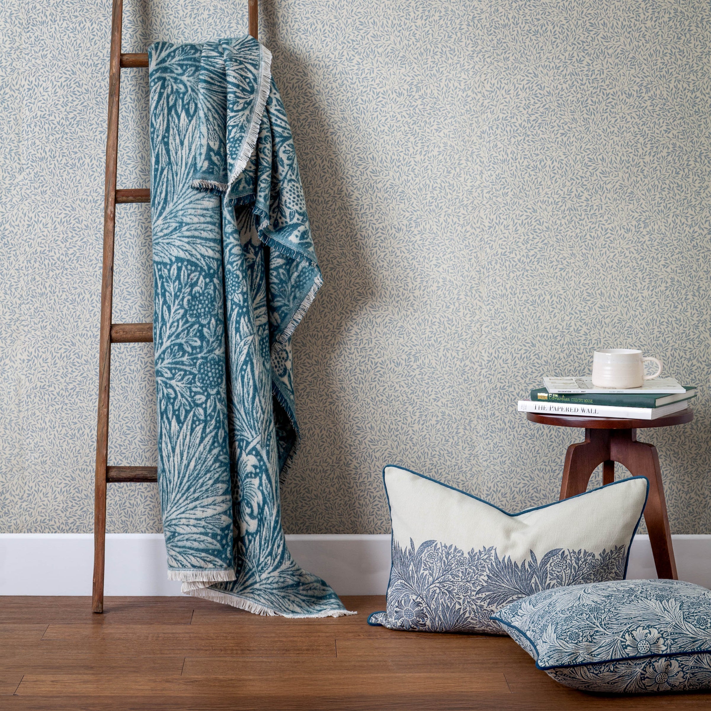 William Morris Marigold Jacquard Throw - Indigo & Green