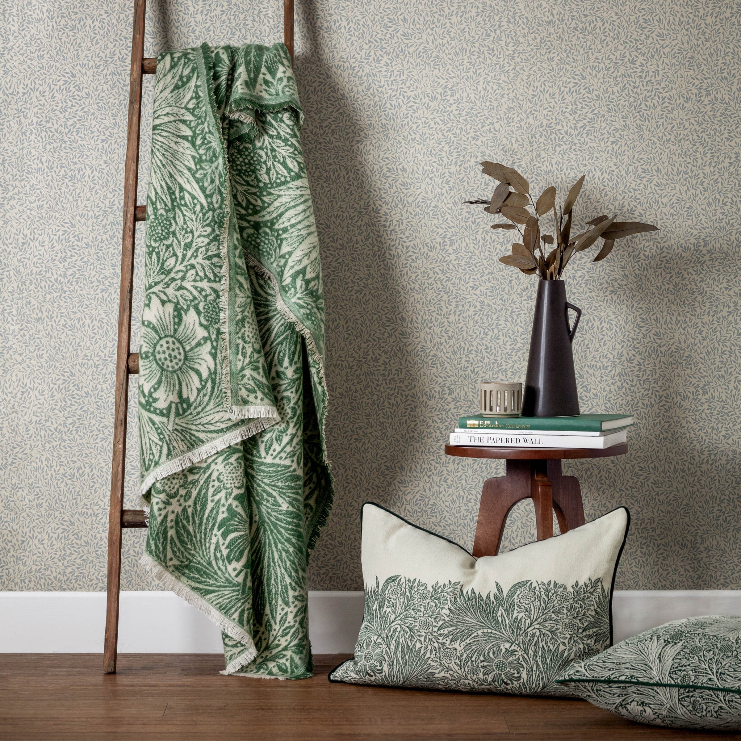William Morris Marigold Jacquard Throw - Green