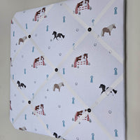 Memo board with horse pattern on a white background
