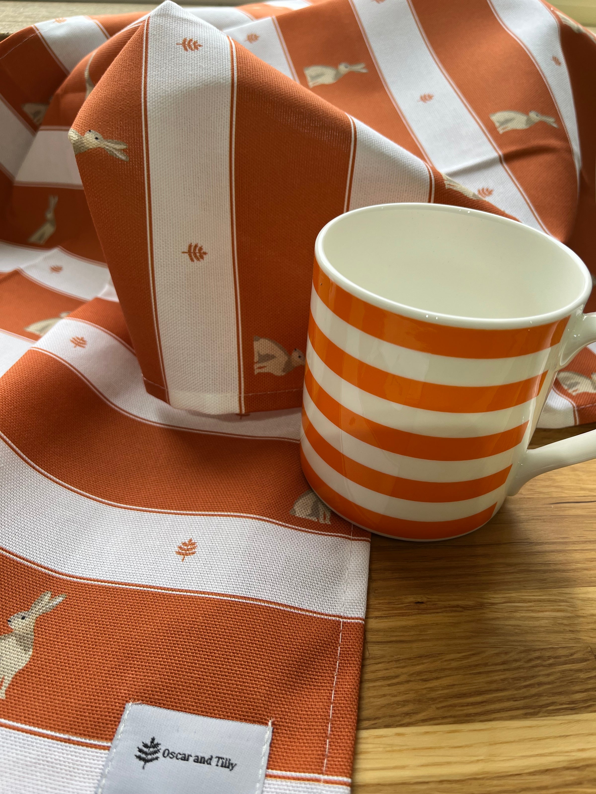 Hares Tea Towel - in 4 colours