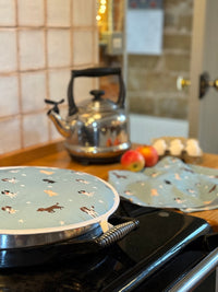 Duck Egg Blue Spaniels Circular Hob Cover (single)