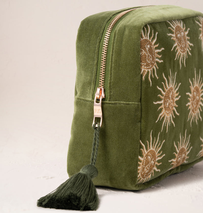 Elizabeth Scarlett Sun Goddess Wash Bag  in Fern Green