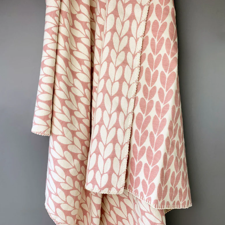 Sycamore Organic Cotton Throw ~ Dusky Pink