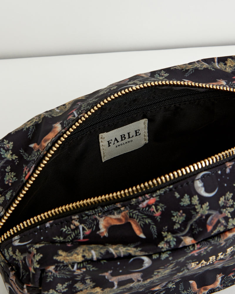 Fable A Night's Tale Woodland Pouch Black