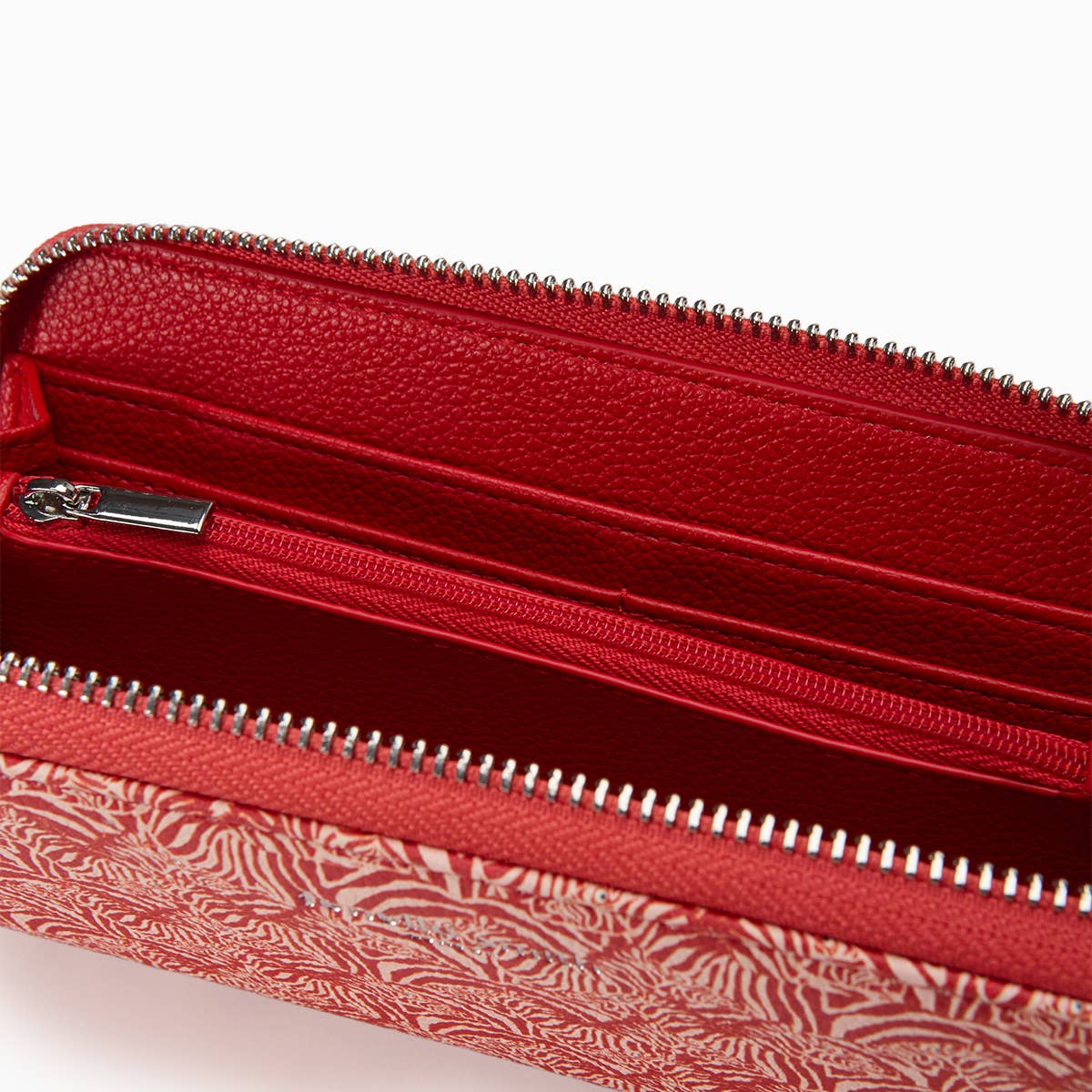Aria Purse in a Red Design