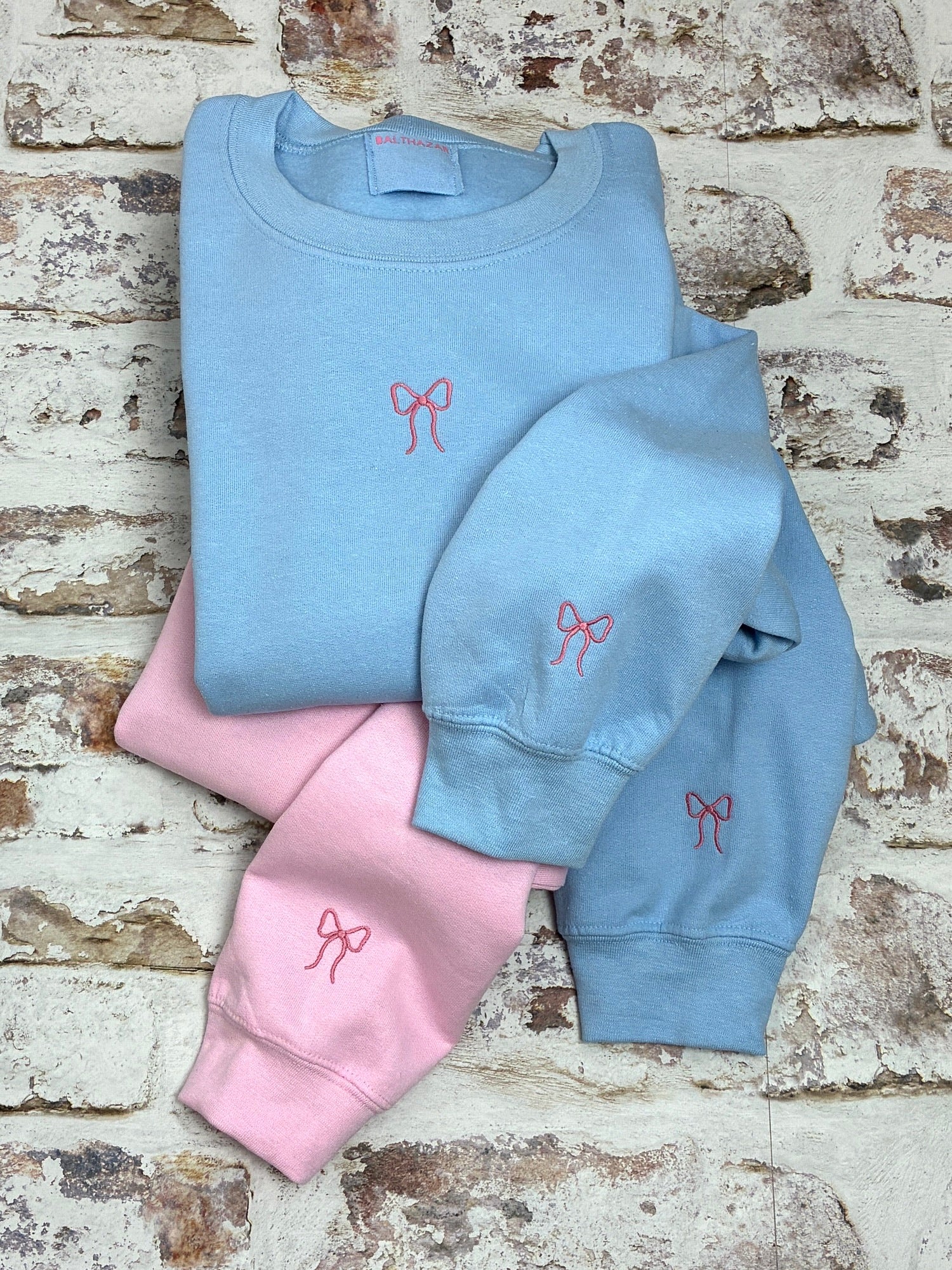 Embroidered Miniature Bow Motif Sweatshirt