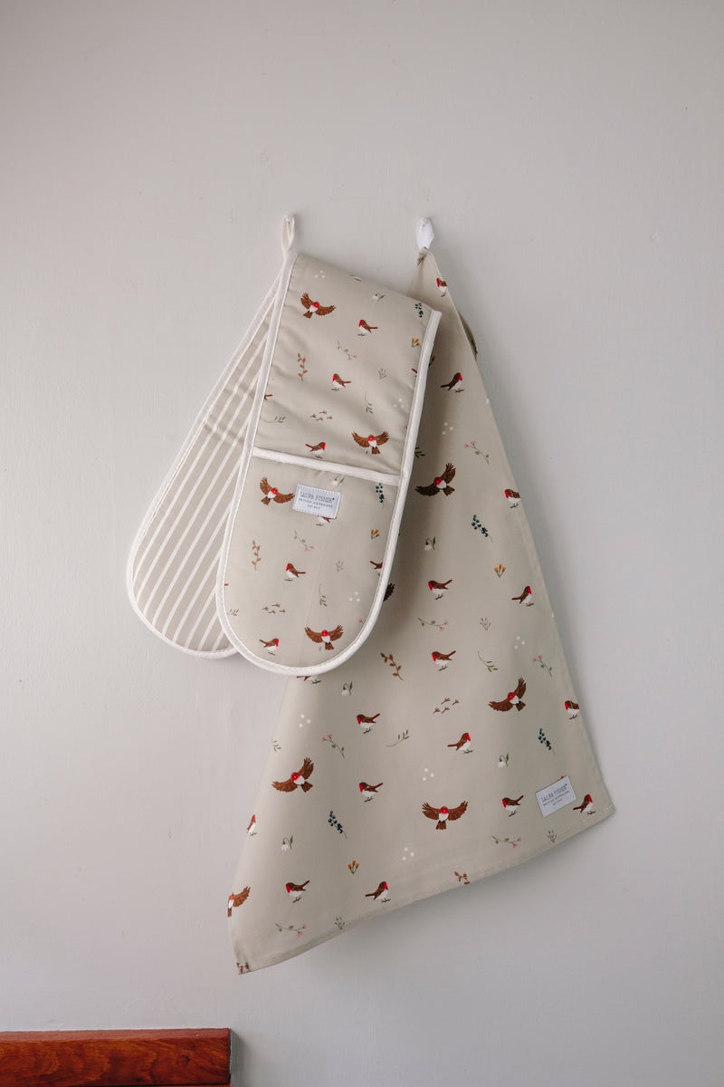 Robin Oven Gloves - Christmas Edition