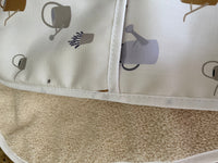 Watering Can and Flowerpots Design Oven Glove