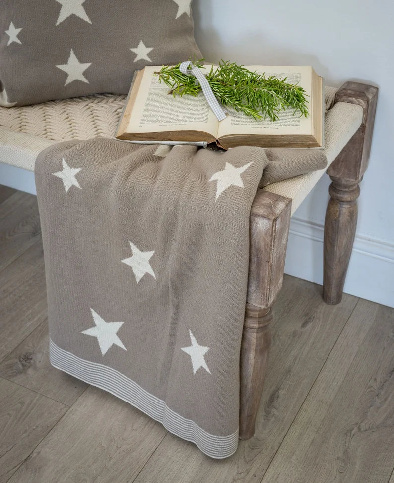 Reversible Star Throw in Taupe